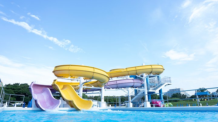 稲毛海浜公園プールの80mスライダー
