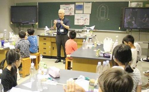 さいたま市青少年宇宙科学館の科学教室