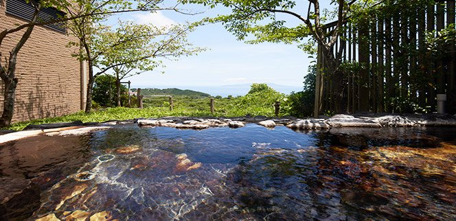 大浴場「泉天空の湯 伊豆高原」露天風呂