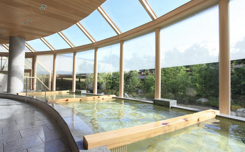 ホテルウェルシーズン浜名湖の華咲の湯・桧香の湯(屋内浴場)