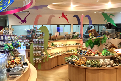 恐竜ショップの店内