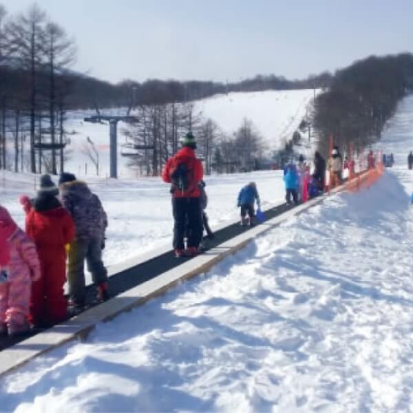 キッズパークのスノーエスカレーター