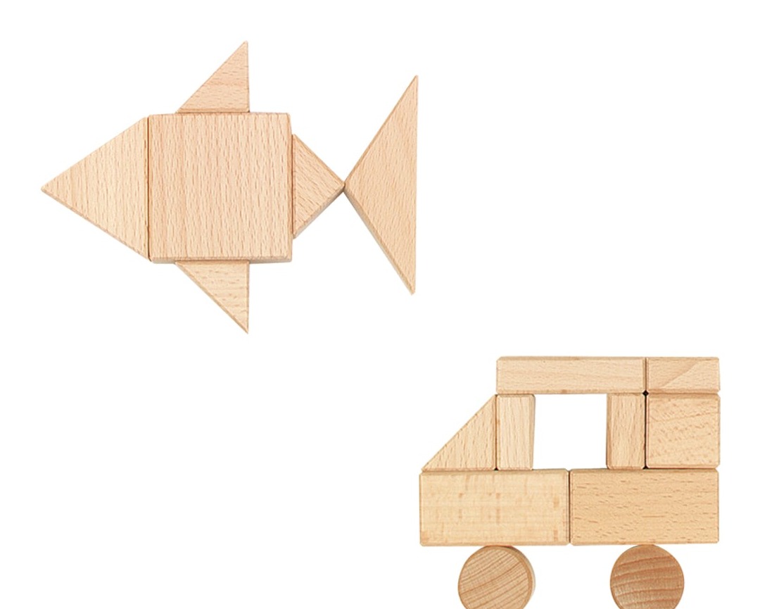 三角・四角・丸の積み木で作った魚と車